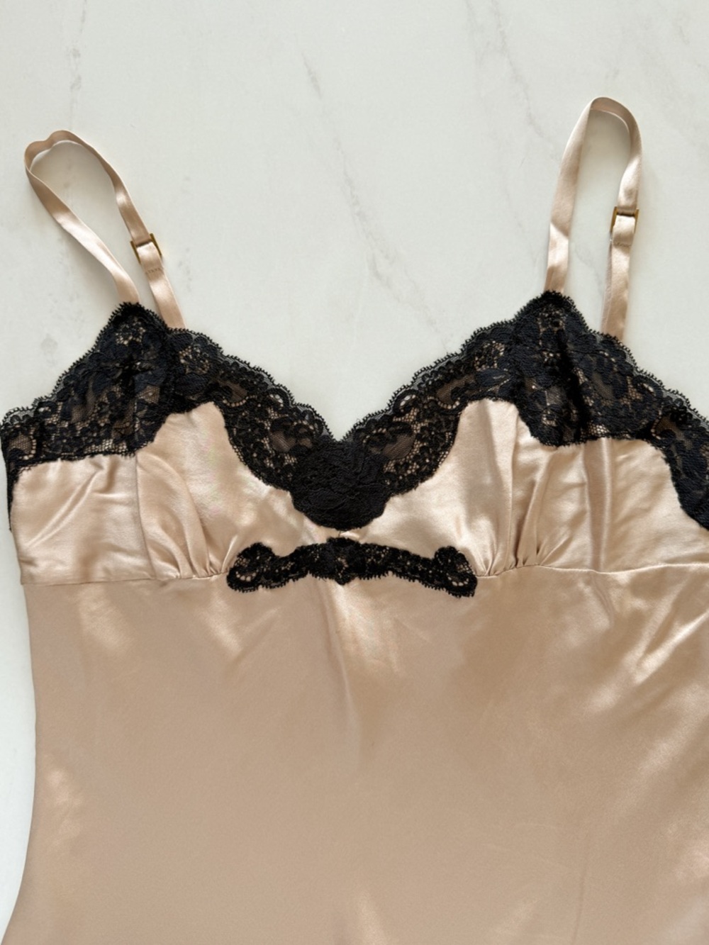 Express Design Studio Silk Camisole Top S Champagne Beige Black Lace Trim Y2K - Picture 2 of 11